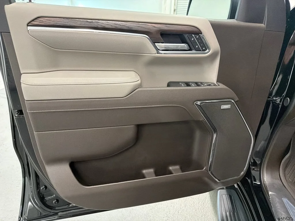 New 2026 Onyx Black GMC SLT image 13