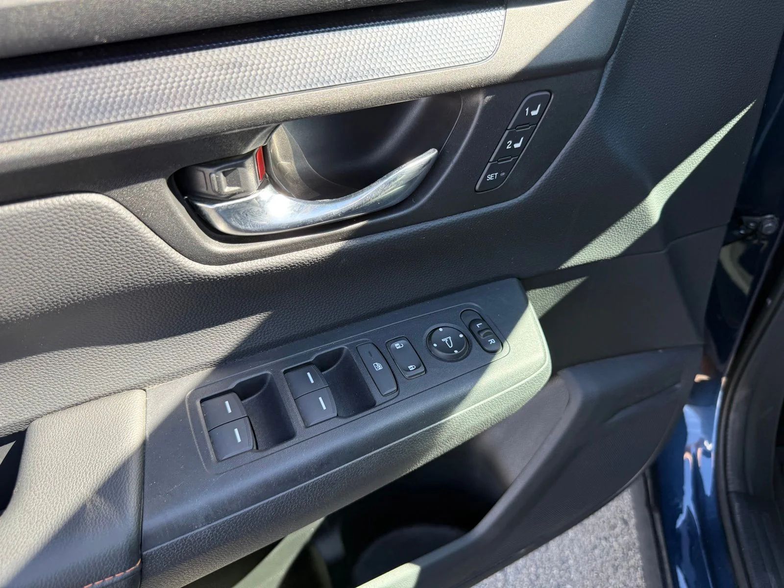 Certified Used 2025 Blue Honda Sport-L image 11