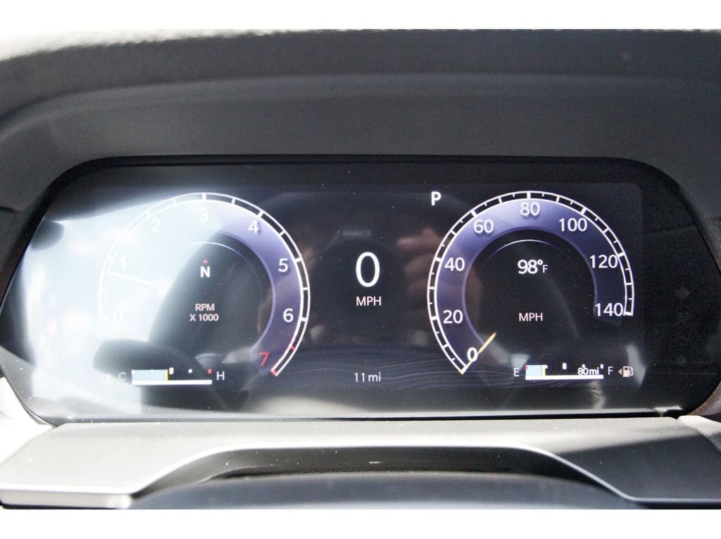 Used 2025 White Jeep Laredo image 14