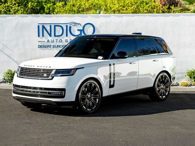 Used 2025 Fuji White Land Rover SE image 1