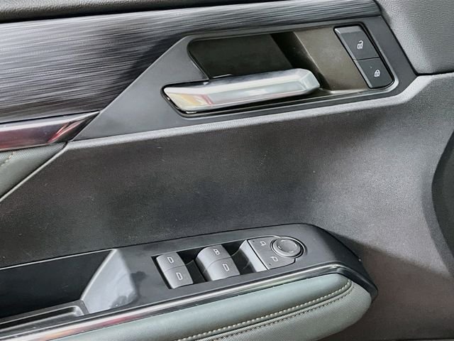 2024 GMC Acadia AT4 - Photo 9