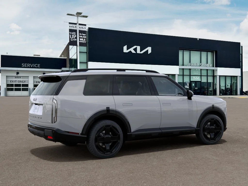 New 2027 Wolf Gray Kia X-Line SX image 6
