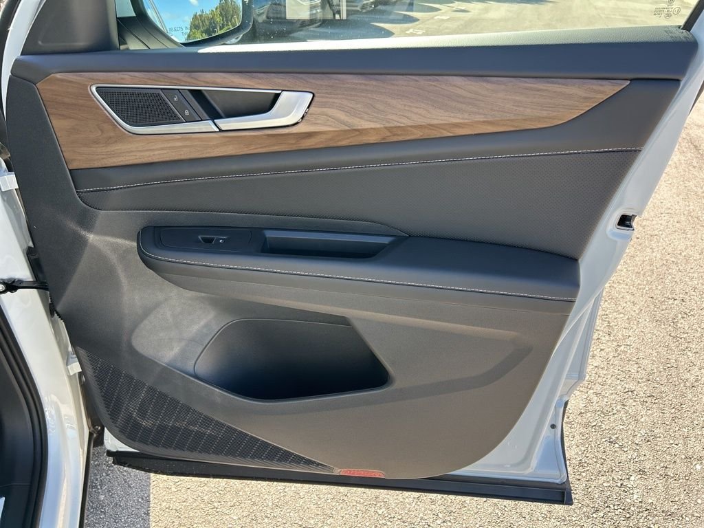 2026 Volkswagen Atlas SE w/Tech - Photo 37