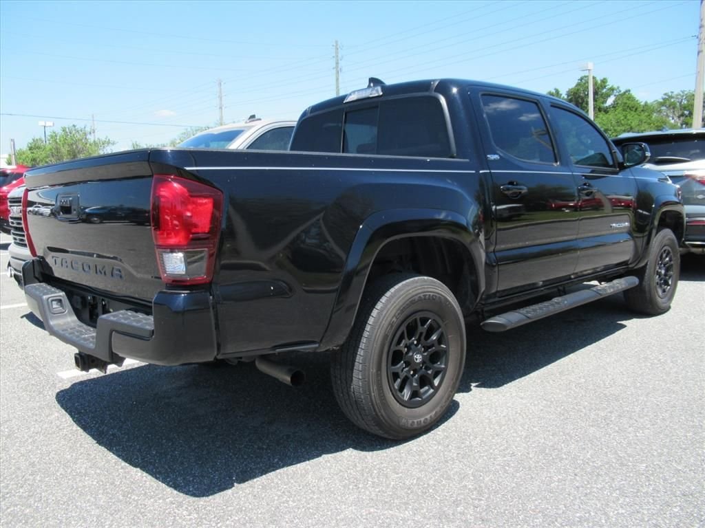 Used 2022 Black Toyota SR5 image 4