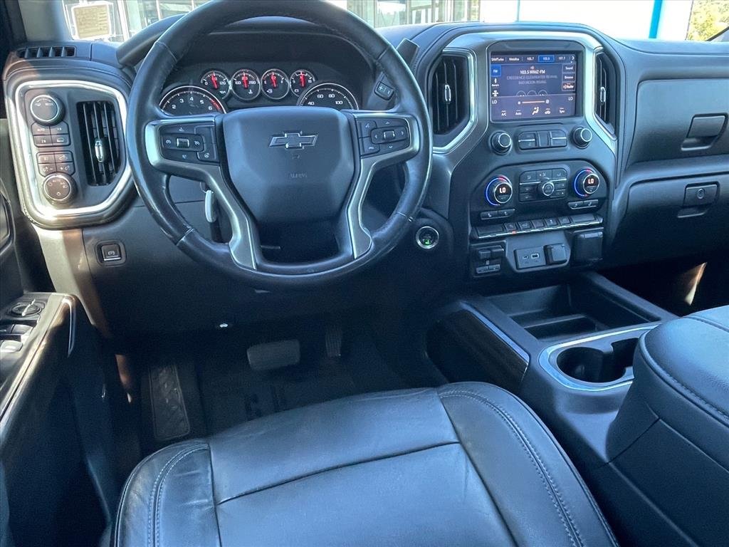Used 2020 NORTHSKY BLUE METALLIC Chevrolet RST image 10