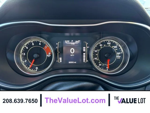 Used 2019 Silver Jeep Latitude Plus image 25