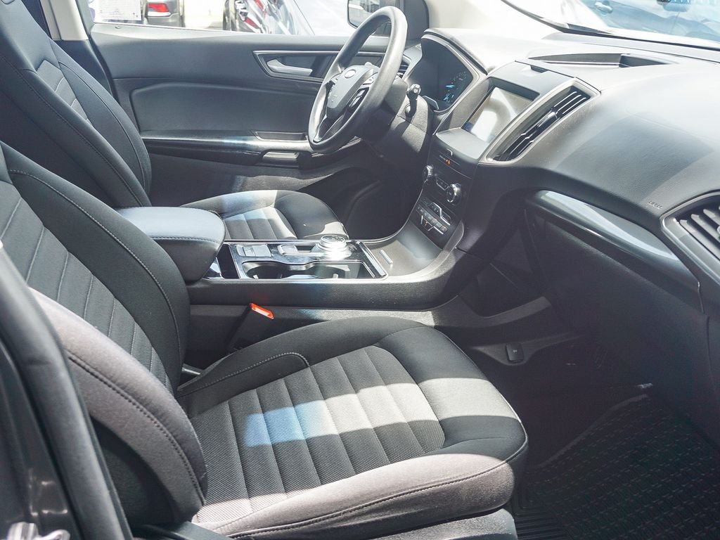 Used 2020 Gray Ford SE image 13