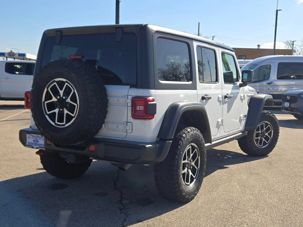 Certified Used 2024 Bright White Clearcoat Jeep Rubicon image 13