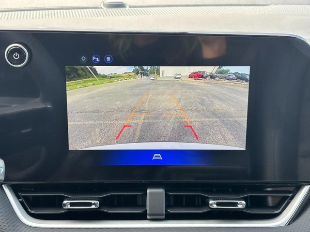 2027 Chevrolet Equinox LT - Photo 17