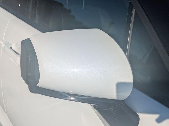 New 2026 White Hyundai Calligraphy FWD image 10