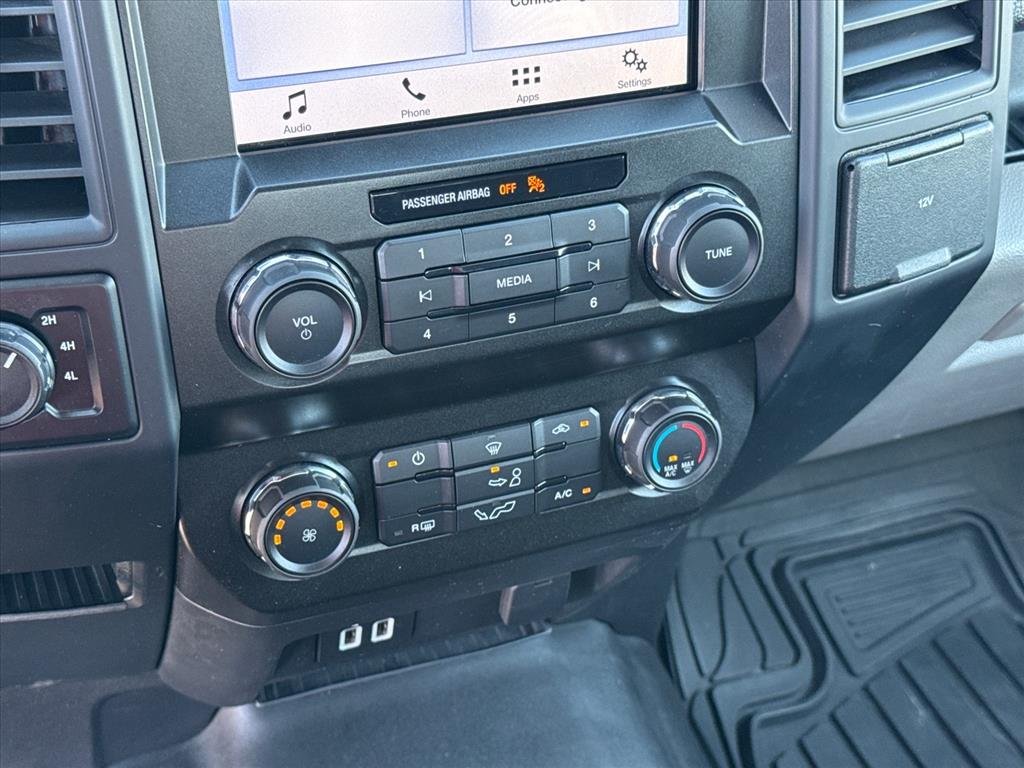 Used 2019 Ingot Silver Ux Ford XL image 24