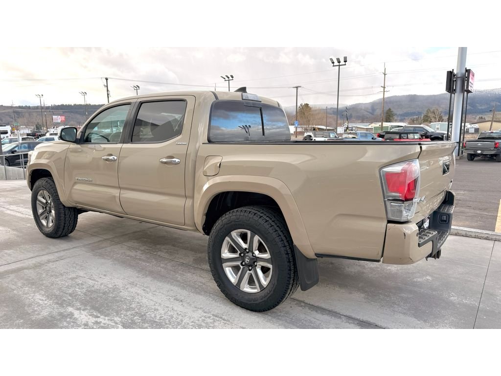 Used 2018 Quicksand Toyota Limited image 7