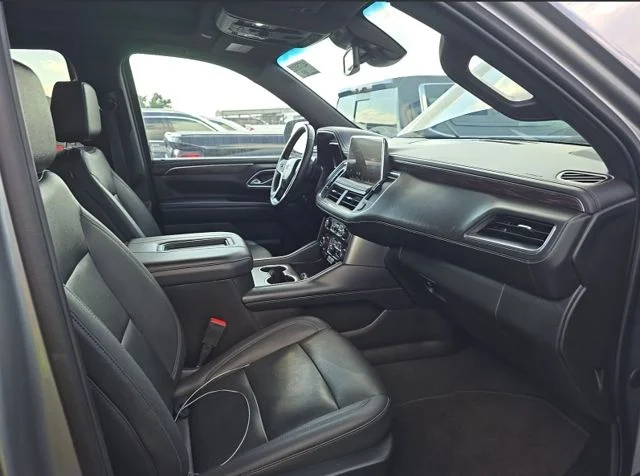 Used 2023 Gray Chevrolet Z71 image 7