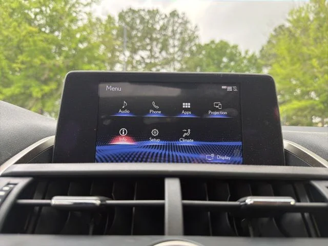 Used 2018 Silver Lexus 300h image 18