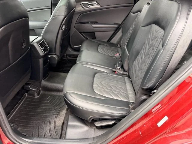 Used 2023 Red Kia X-Line image 10