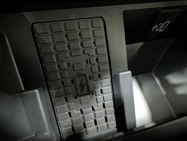 New 2026 Glacier Gray Metallic Tri-Coat Ford F-350® Platinum® image 50