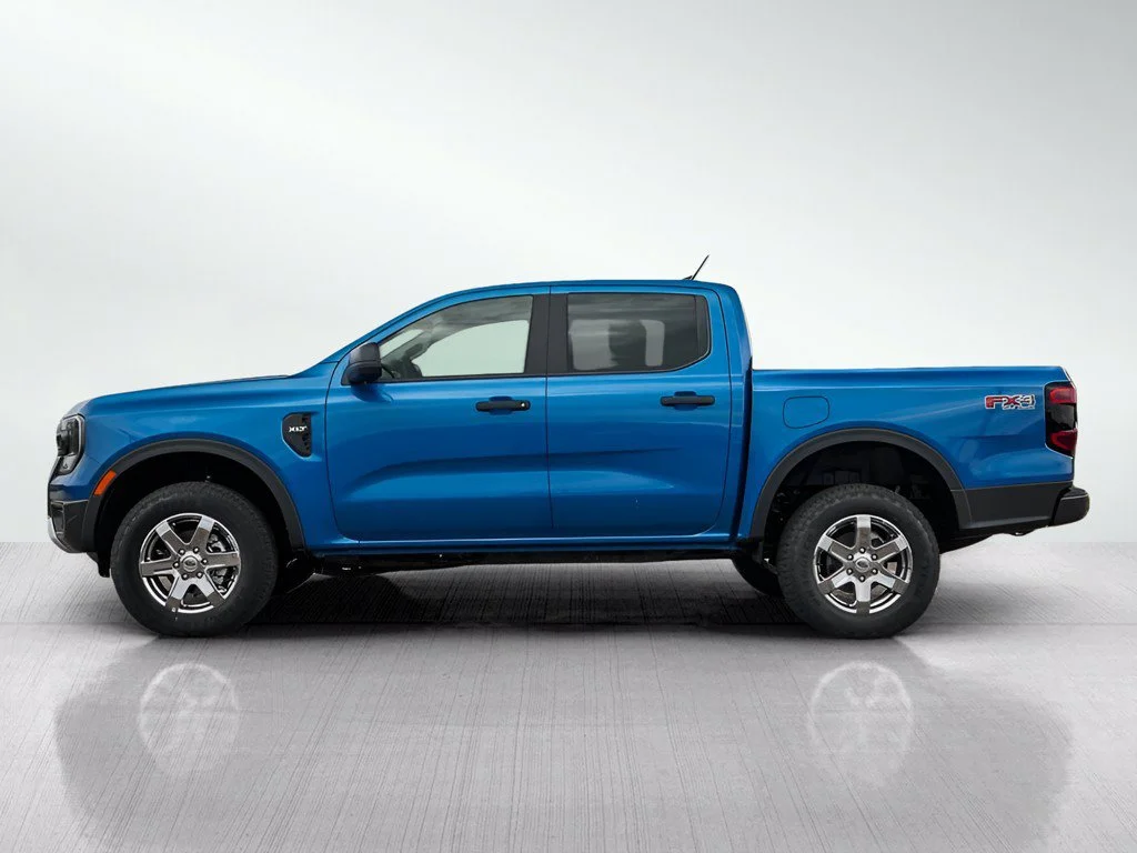 New 2026 Velocity Blue Metallic Ford XLT image 4