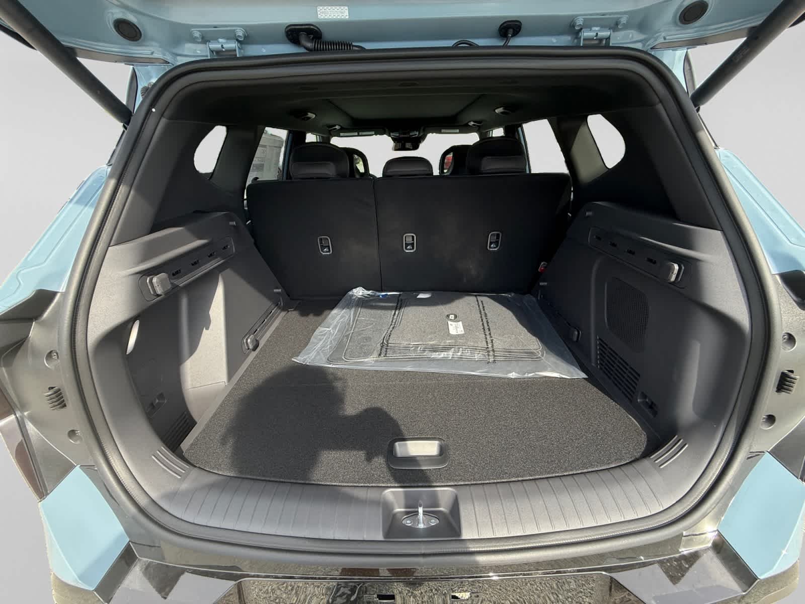 New 2027 FROST BLUE Kia X-Line SX image 23