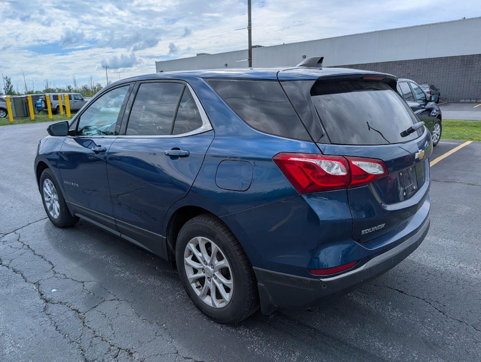 Used 2020 Pacific Blue Metallic Chevrolet LT image 5