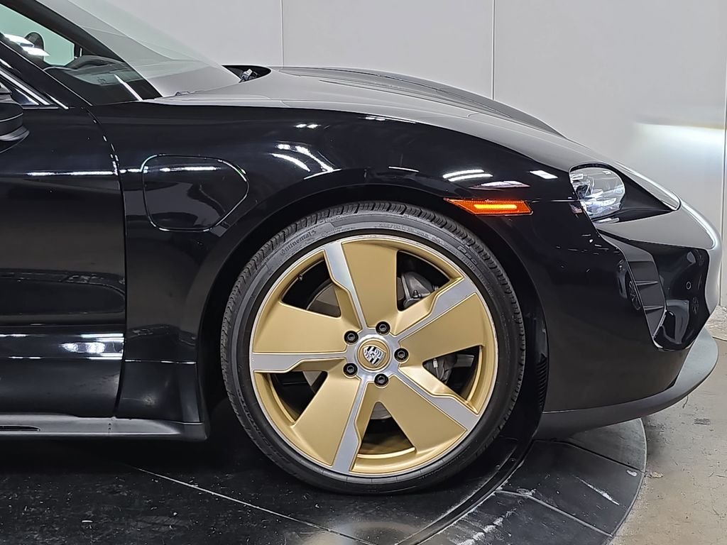 Used 2024 Black Porsche  image 11