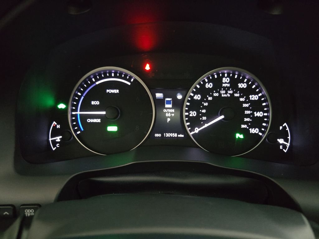 Used 2015 Obsidian Lexus 300h image 19