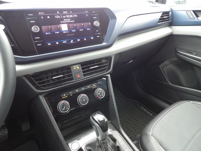 Used 2023 Pure White Volkswagen 1.5T SE image 27