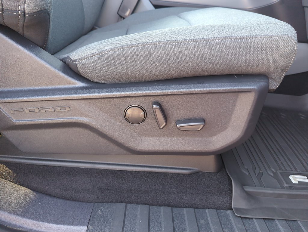 Used 2024 Red Ford XLT image 36