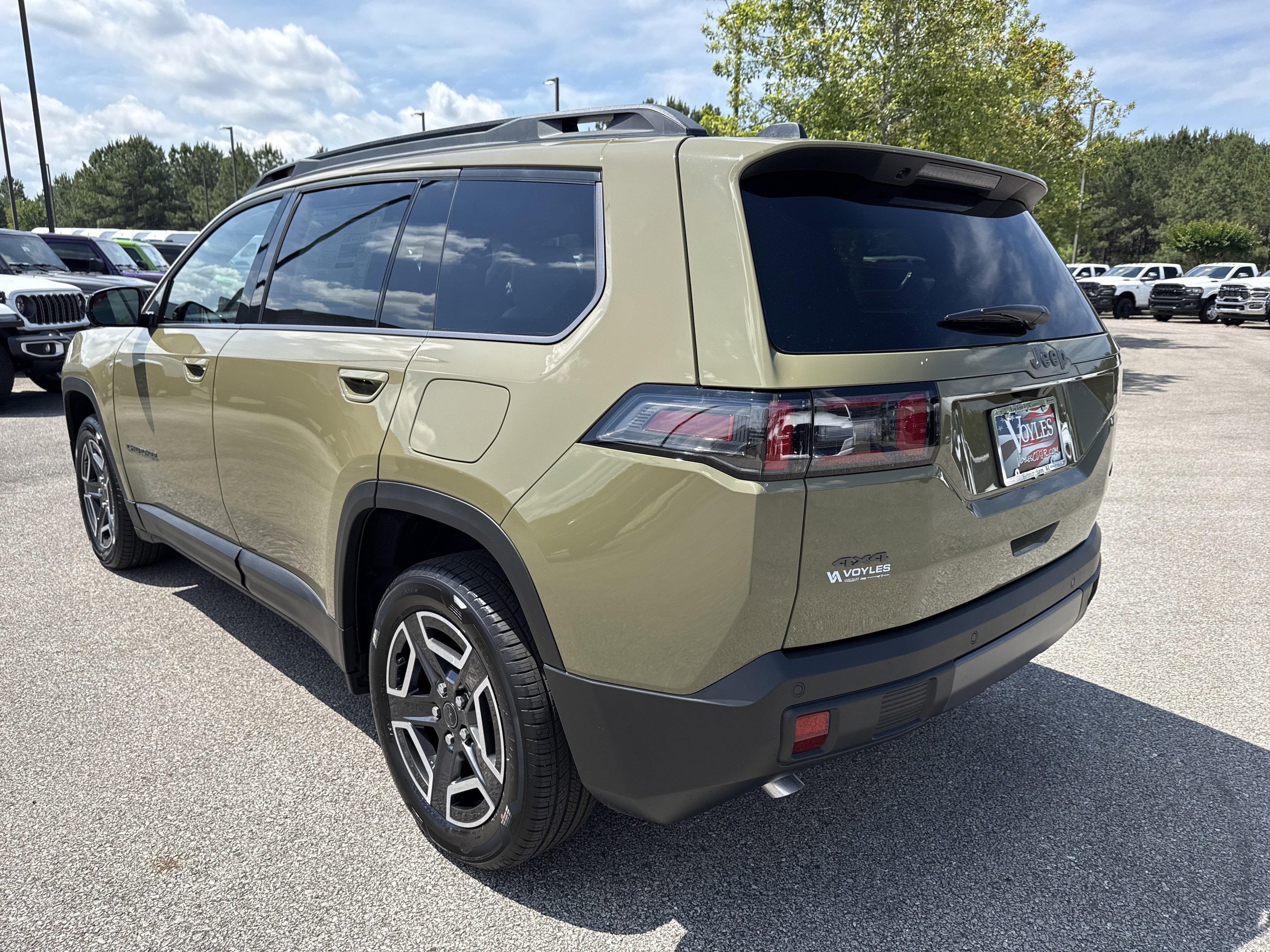 New 2026 41 Exterior Paint Jeep Laredo image 5