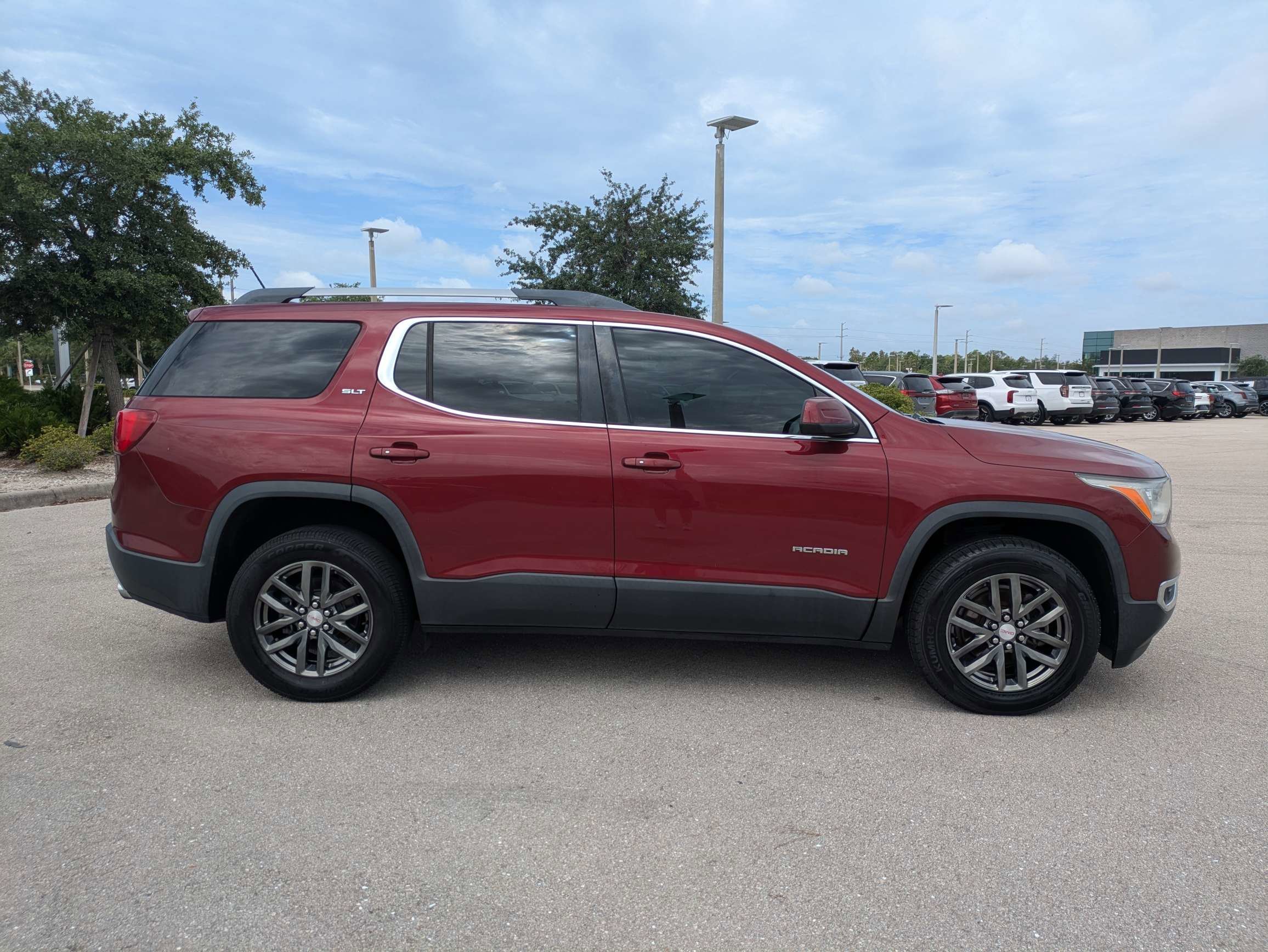 Used 2018 Crimson Red Tintcoat GMC SLT image 4