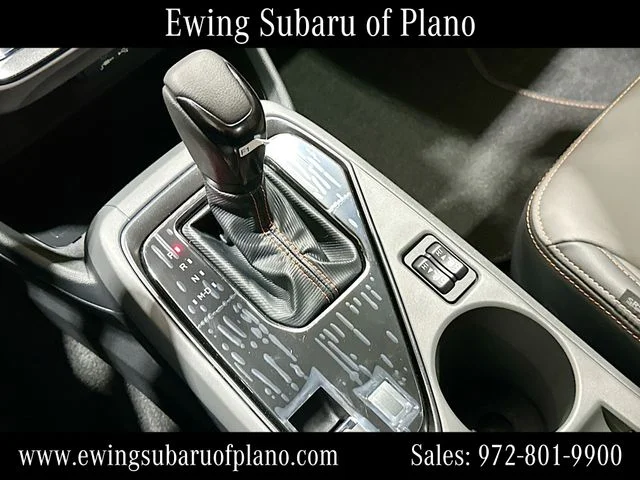 New 2026 CRYSTAL WHITE PEARL Subaru Limited image 17