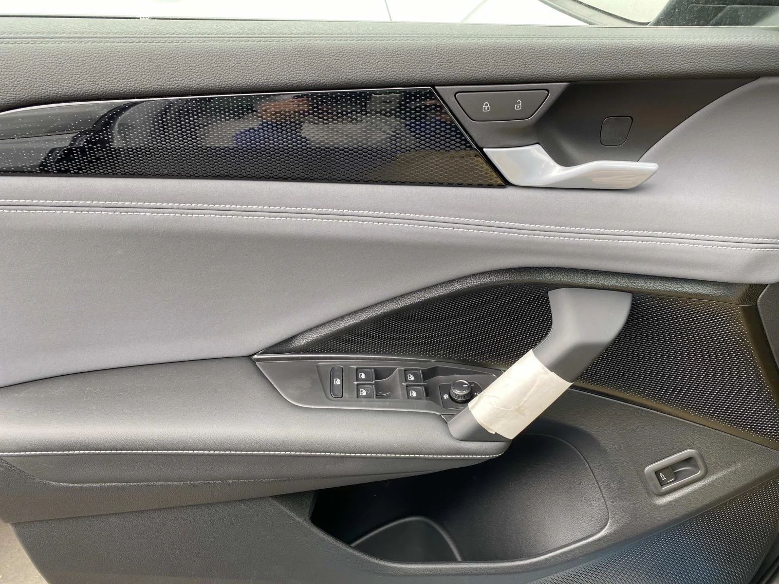 New 2026 Platinum Gray Metallic Volkswagen SE R-Line Black 4MOTION image 14