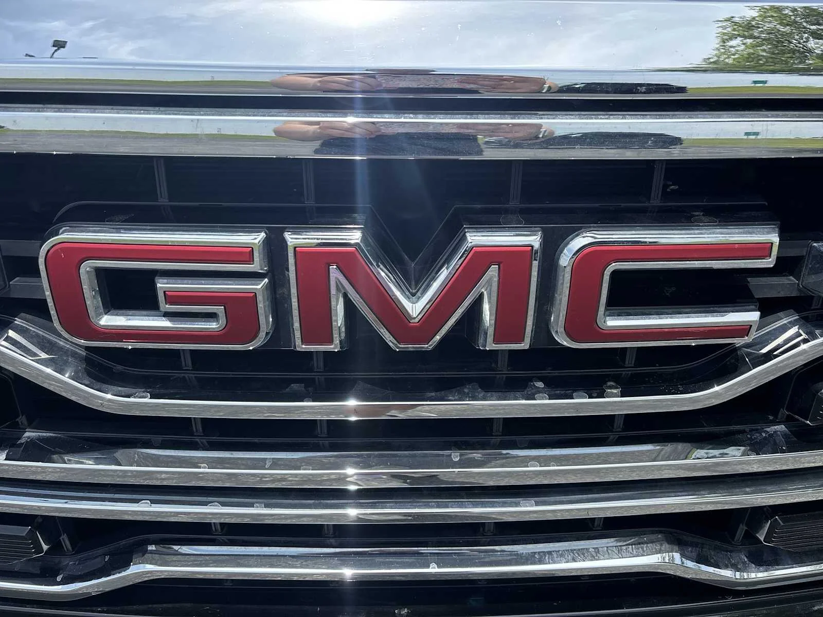 Used 2025 Onyx Black GMC SLT image 31