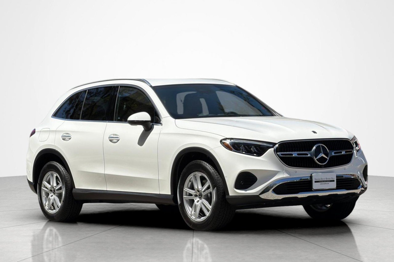 Used 2026 Polar White Mercedes-Benz GLC 300 image 7