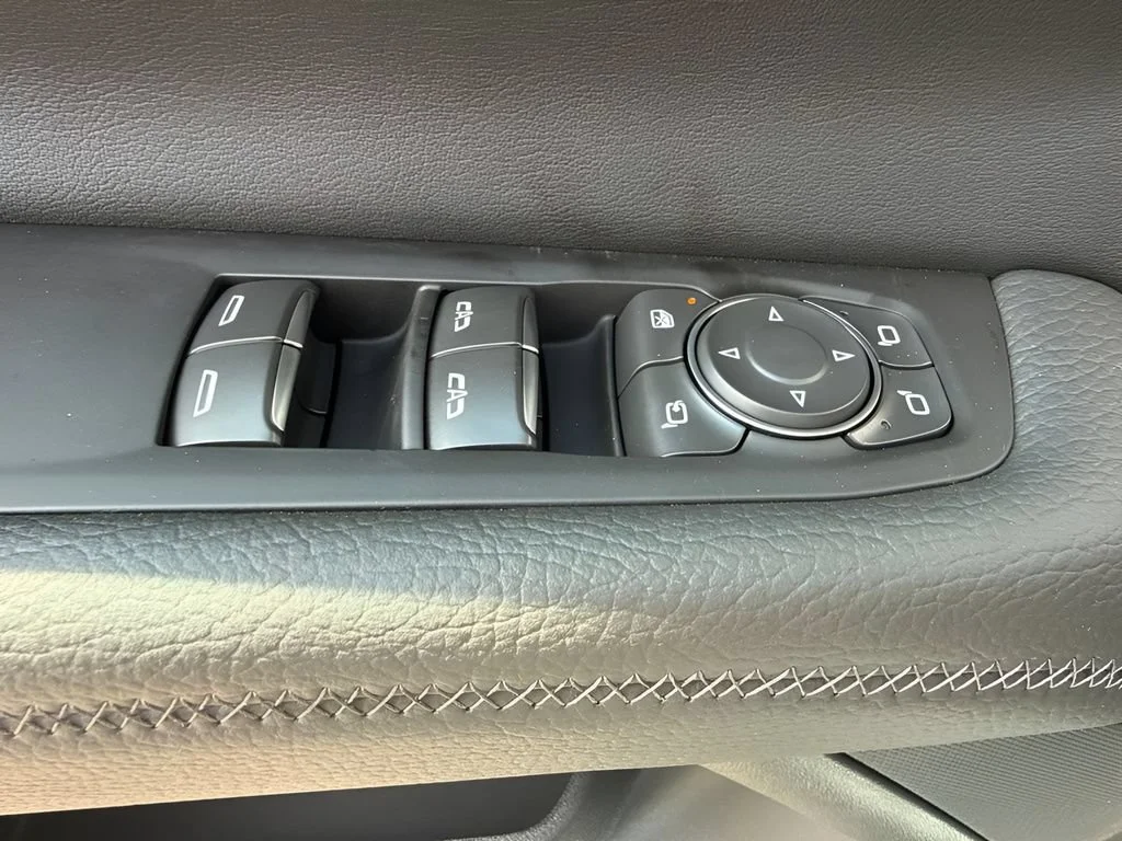 New 2026 Glacier White Tricoat GMC Denali image 31