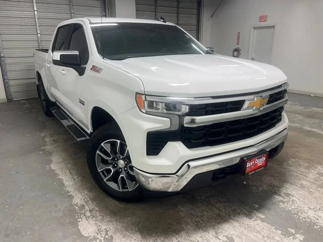 Used 2026 Summit White Chevrolet LT image 1