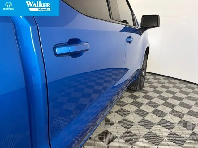 Used 2023 Blue Chevrolet RST image 9