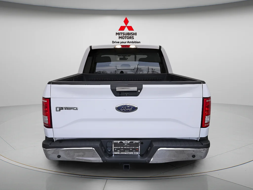 Used 2016 Oxford White Ford XLT image 8