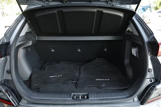 Used 2023 Galactic Gray Hyundai SE image 29