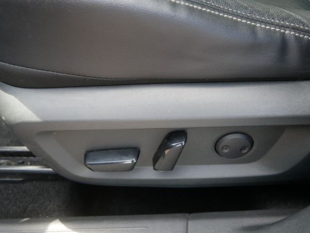 Used 2021 Black Nissan SL image 16
