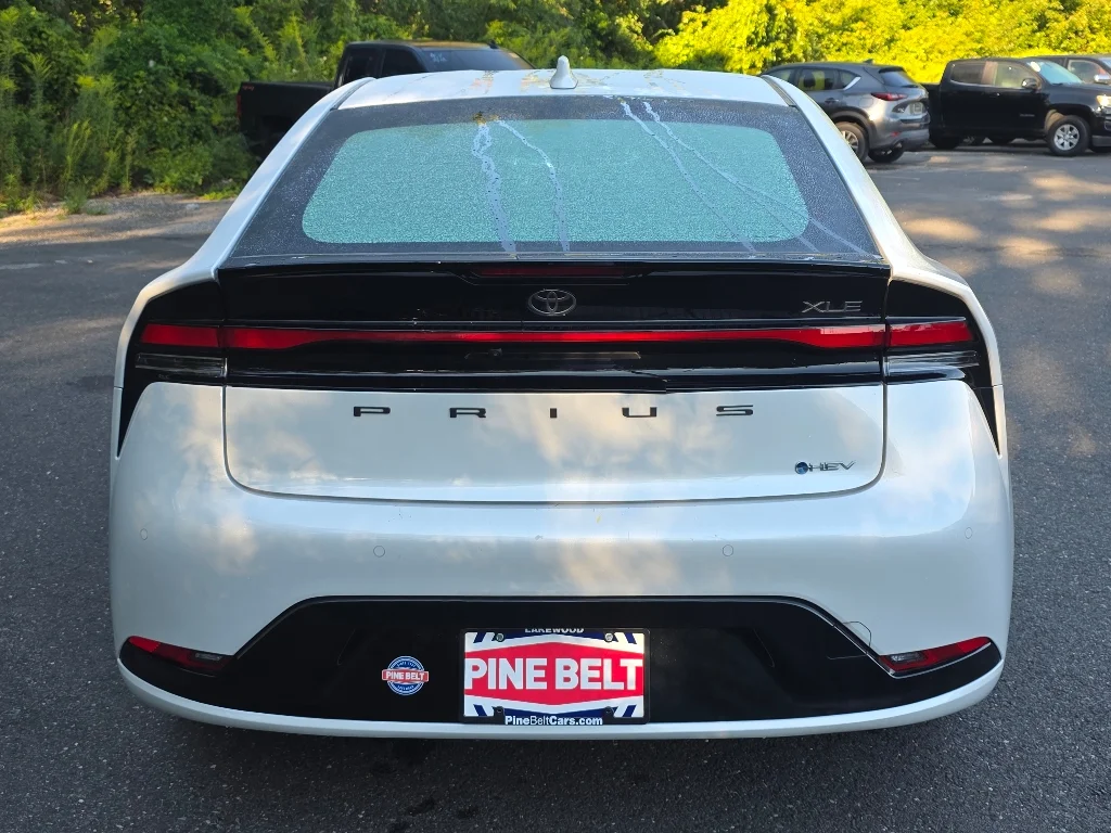 Used 2023 Wind Chill Pearl Toyota XLE image 15
