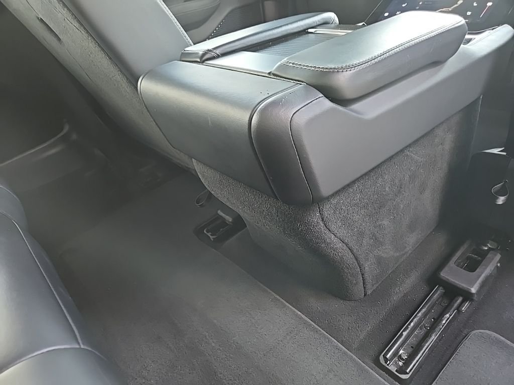 Used 2024 White/off-white Jeep Series II image 112