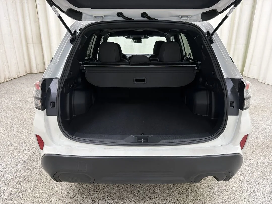 New 2026 Crystal White Pearl Subaru Premium image 17