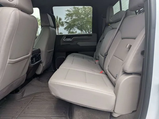 Used 2024 Summit White GMC Elevation image 13