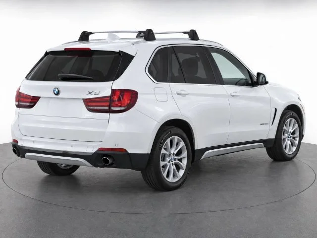 Used 2014 White BMW sDrive35i image 3