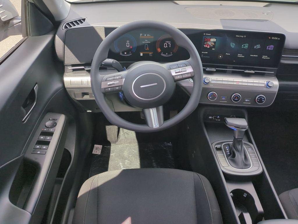 New 2027 Gray Hyundai SE FWD image 18