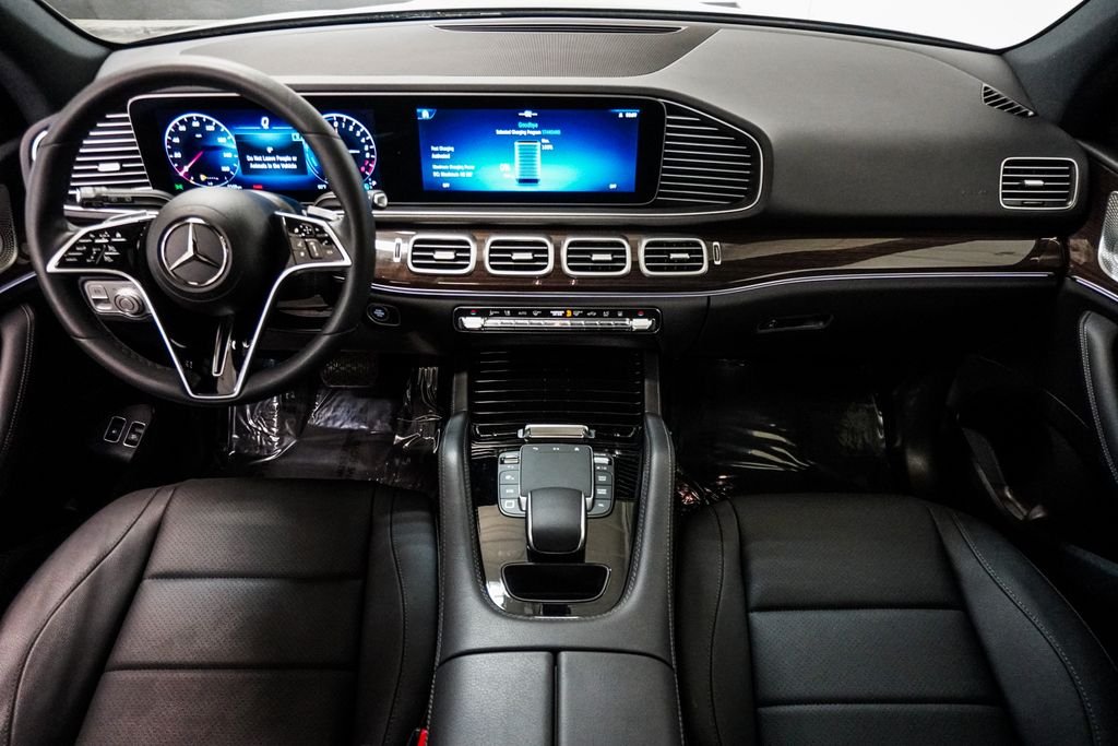 Used 2025 Black Mercedes-Benz GLE 450e image 12