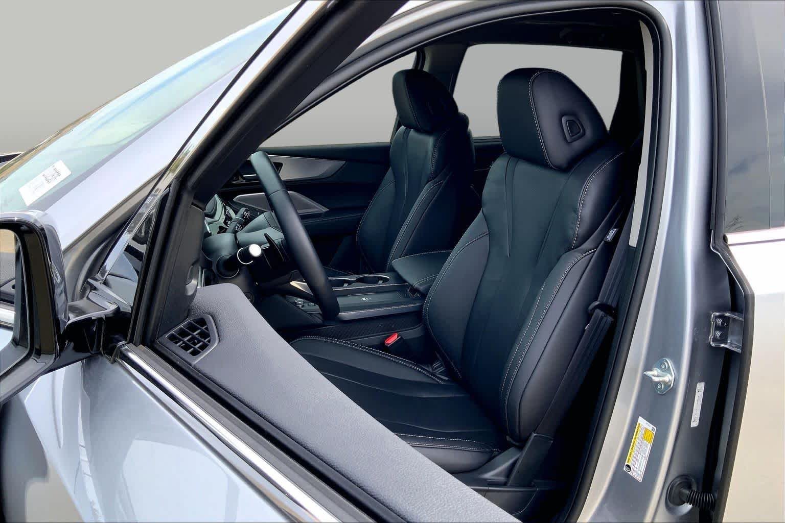 Used 2026 Solar Silver Metallic Acura w/Technology Package image 8