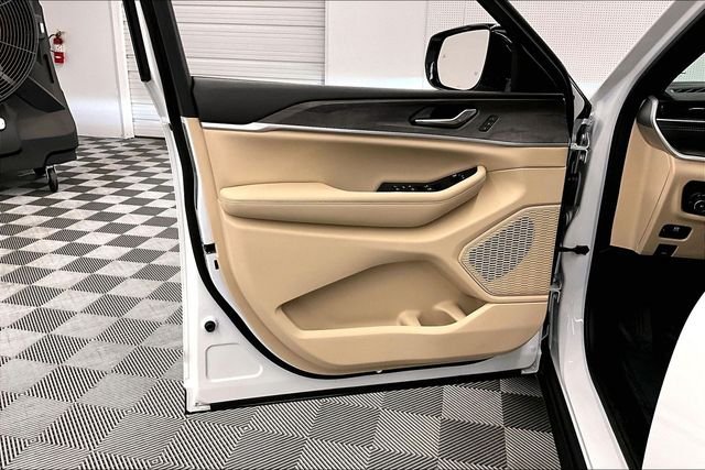 2023 Jeep Grand Cherokee L Limited - Photo 20
