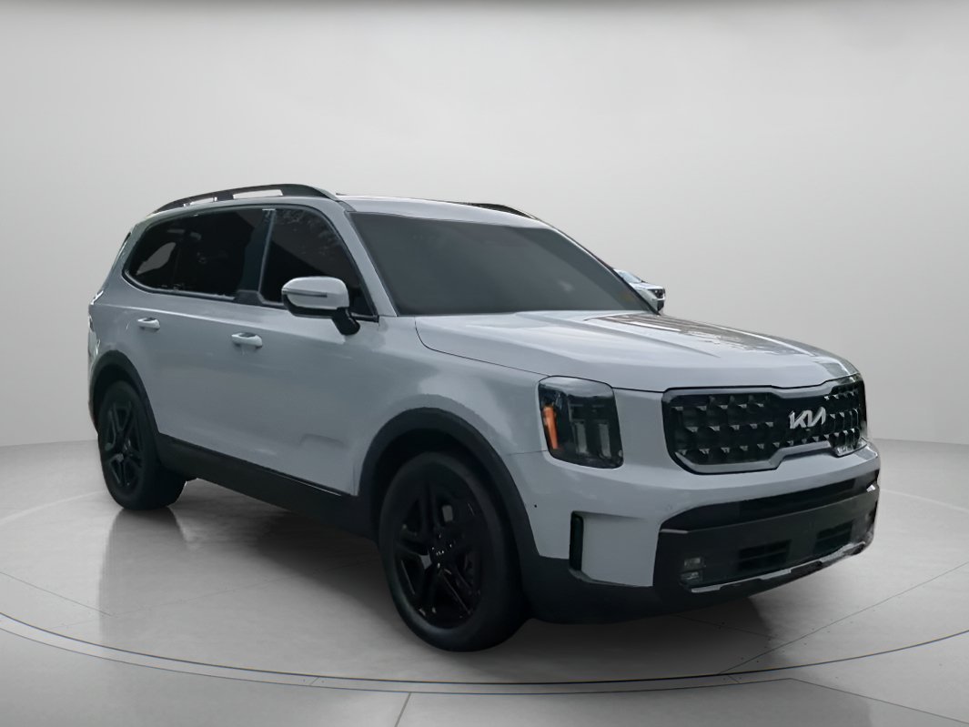 Used 2024 Wolf Gray Kia SX X-Line image 34