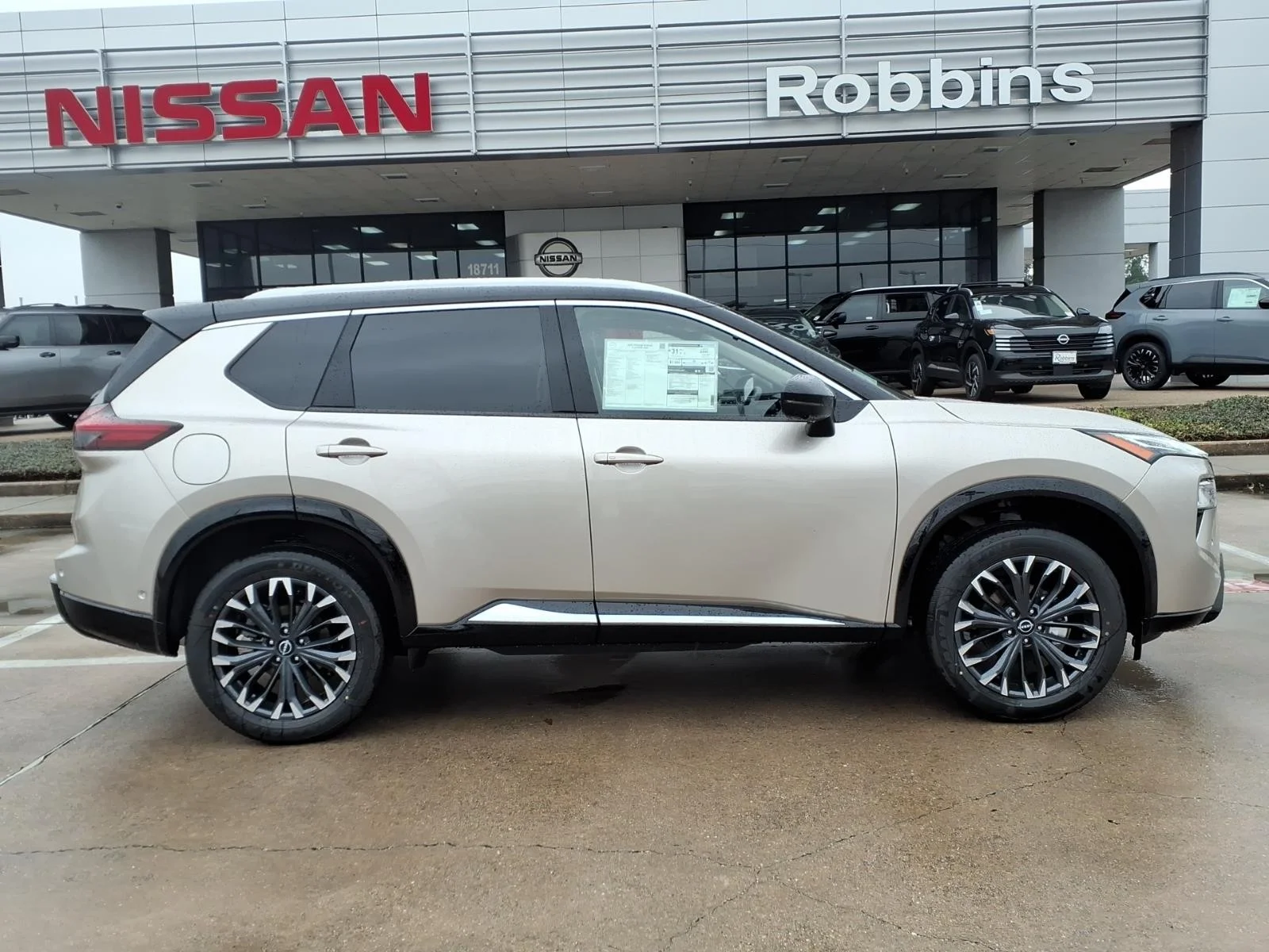 2026 Nissan Rogue Platinum Silver at Robbins Nissan